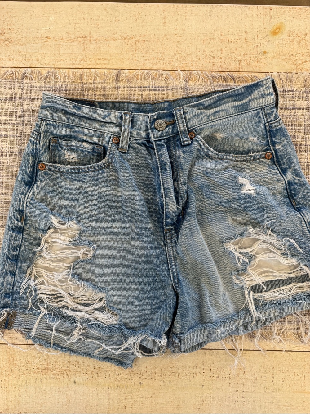 American Eagle Outfitters Distressed Denim Jean Shorts - Light Blue